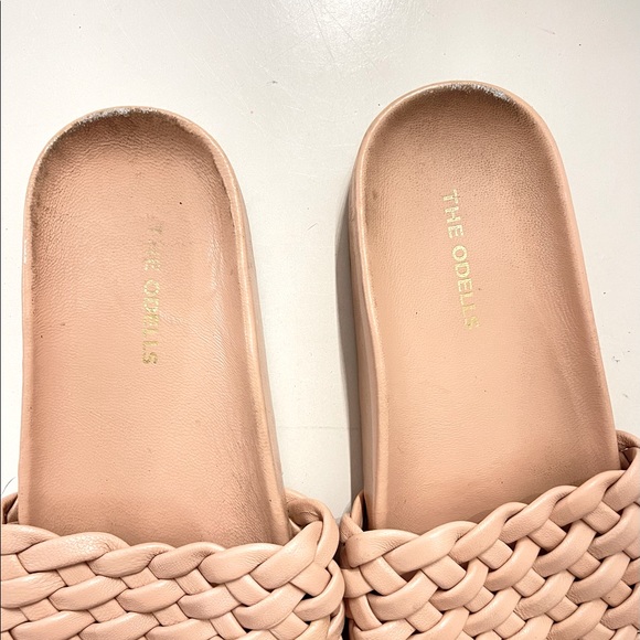 The Odell’s: Braided Slides Size 8 - Pink - Picture 2 of 2